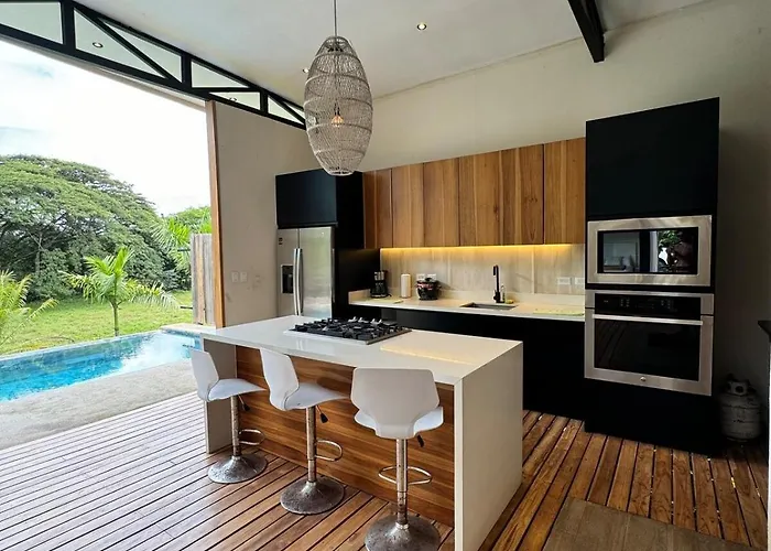 Tropical House Relaxation With Private Pool